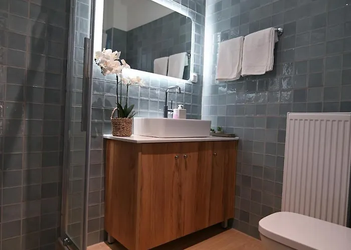 Lägenhet Lilaki Larissa