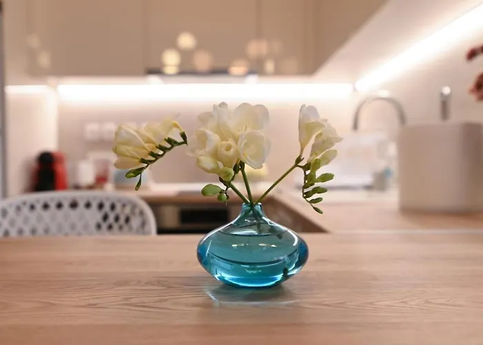 Lilaki Lägenhet Larissa